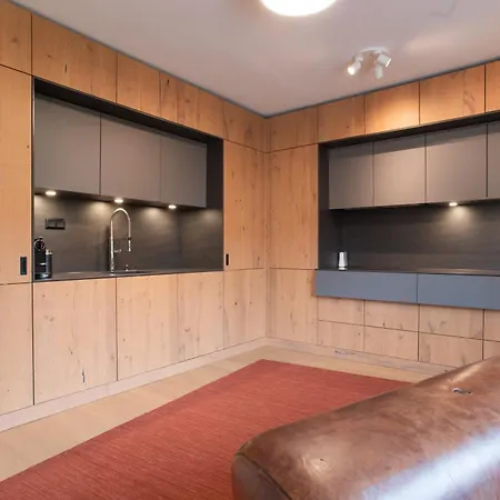 Freiraum Im Univiertel Und In Seenaehe *