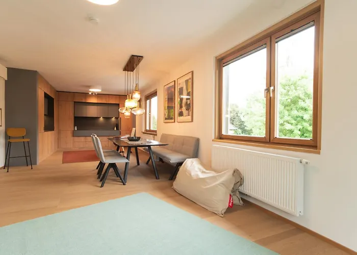 Freiraum Im Univiertel Und In Seenaehe דירה