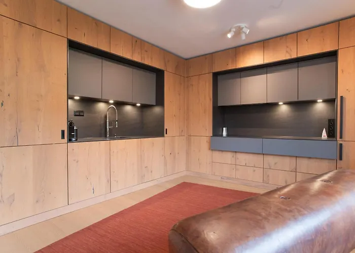 Freiraum Im Univiertel Und In Seenaehe *