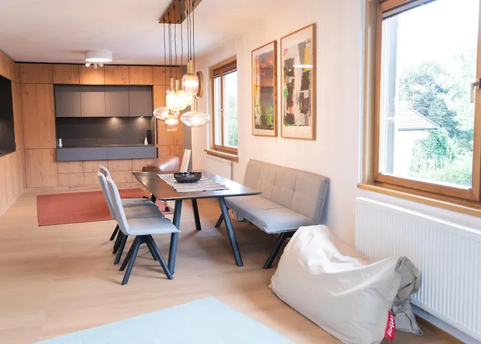 Freiraum Im Univiertel Und In Seenaehe קלגנפורט